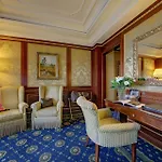 Готель Grand Bristol 4*