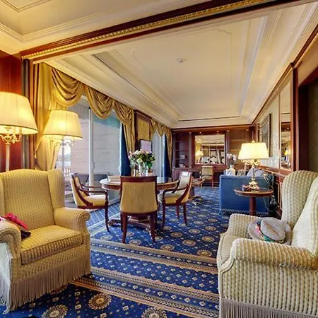 Grand Bristol Στρέσα