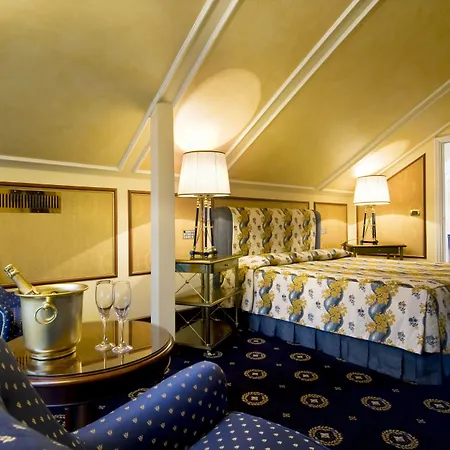 Otel Grand Bristol 4*