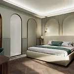 Grand Bristol Hotel
